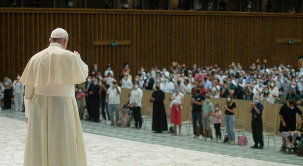 Il Papa in udienza ricorda il terremoto di 5 anni fa: «Per la rinascita serve l'aiuto delle istituzioni»