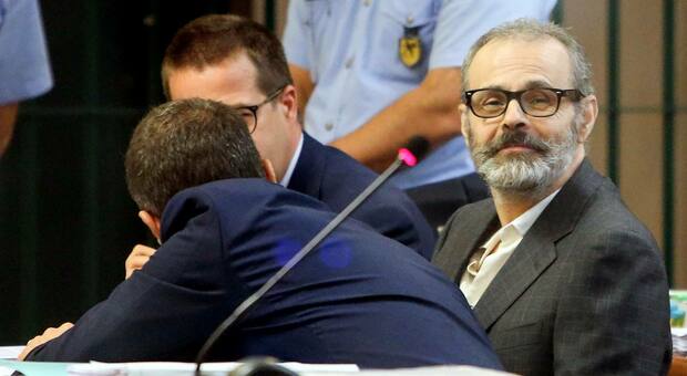 Leonardo Cazzaniga, fine pena mai per il "dottor Morte": ergastolo per l'omicidio di dieci pazienti