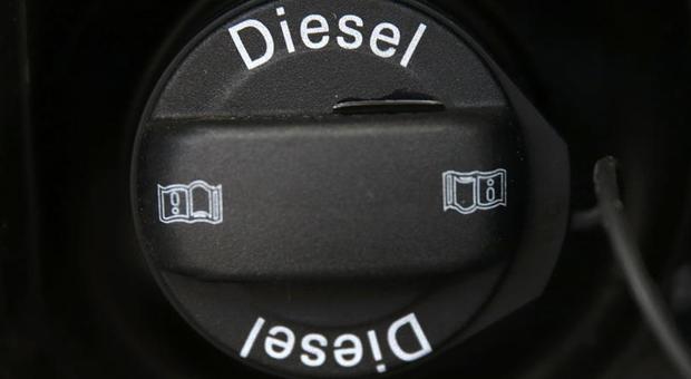 Diesel, Ministro francese dell’economia chiede riabilitazione: Euro 6d Temp come migliori motori benzina