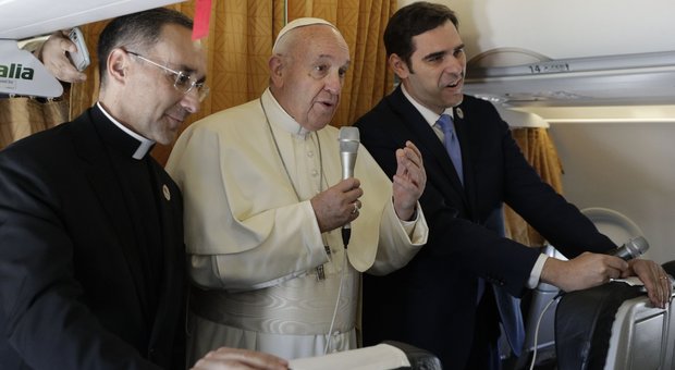 Congresso famiglie, Papa Francesco: «Bene sostanza, metodo sbagliato»