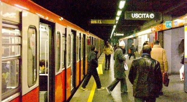Valigia "sospetta" nella metro ​di Milano: ancora un falso allarme