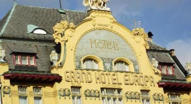 Hotel, la hit dei nomi: vince “Europa”, ma c'è anche un “Ti vengo a cercare”
