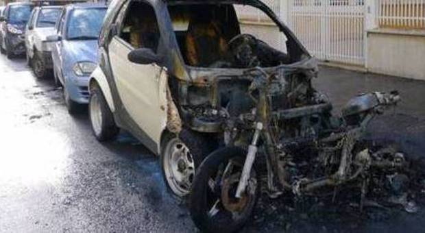 Nuovi guai per il piromane di Montesacro, è accusato di aver incendiato altre 10 auto al Tufello