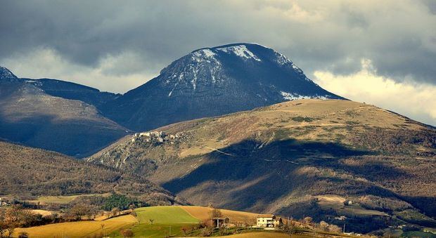 Pericolo neve sul monte San Vicino, niente arrivo di tappa della Tirreno Adriatico