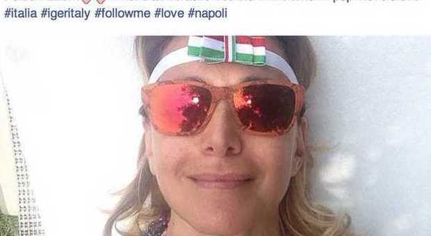 Barbara D'Urso incita gli azzurri su Fb: ​ma la bandiera è dell'Ungheria