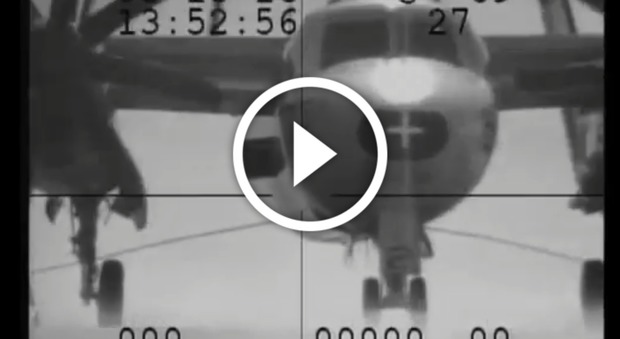 Il video dell'incidente sulla portaerei Eisenhower