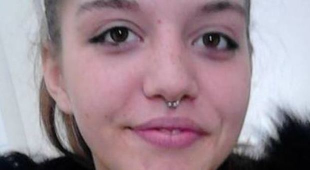 Luana, 13 anni, scomparsa da casa da 5 giorni: i genitori diffondono la sua foto per trovarla