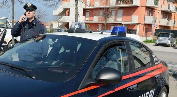 Carabinieri di Ostia vicino il luogo del tentato omicidio