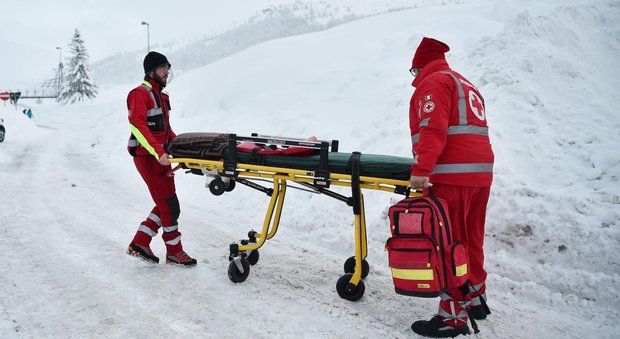 Sestriere, sciatore sbatte contro barriera: morto sul colpo