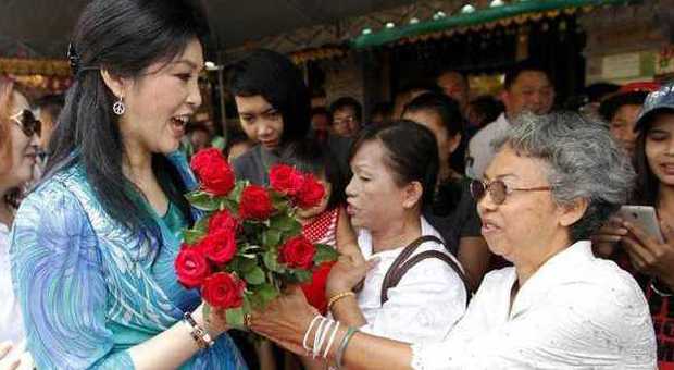 Golpe in Thailandia, chi è Yingluck, la bella premier arrestata dall'esercito dopo il golpe