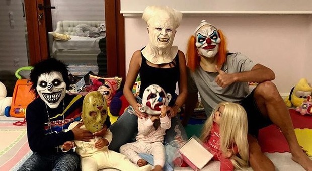 Halloween, Cristiano Ronaldo e tutta la sua famiglia in costumi horror