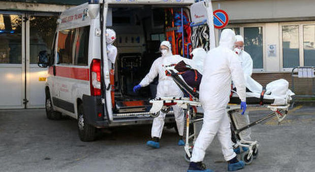 Il Coronavirus torna a uccidere nelle Marche: morto un uomo di Recanati