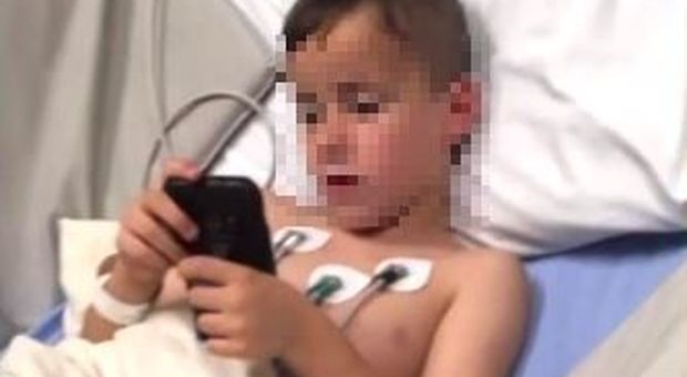 Bimbo di 5 anni sta male dopo "dolcetto o scherzetto": all'ospedale lo trovano positivo alla metanfetamina