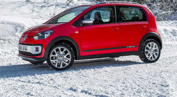 La Volkswagen cross up! sulla neve
