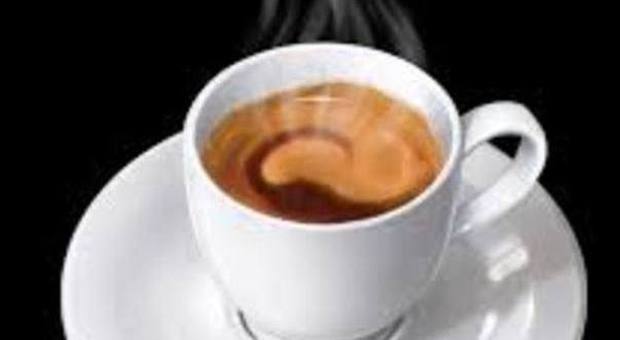 Caffè, 2 o 3 tazze al giorno diminuiscono rischio depressione nelle donne