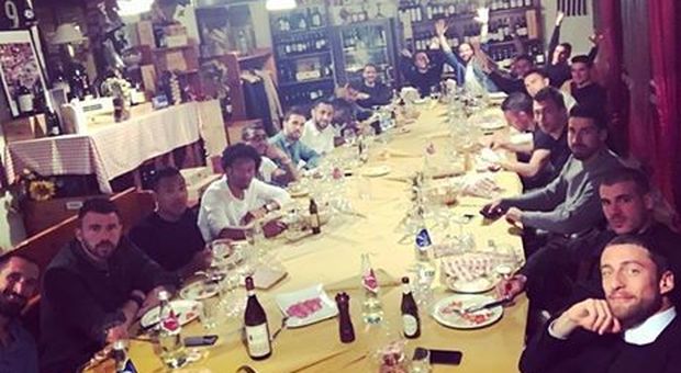La Juve a cena, Buffon attacca l'Inter: "Non stimo chi fa pañolade"