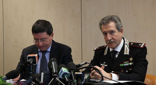 il Generale dei Carabinieri comandante del Ros Mario Parente e il procuratore capo Giuseppe Creazzo