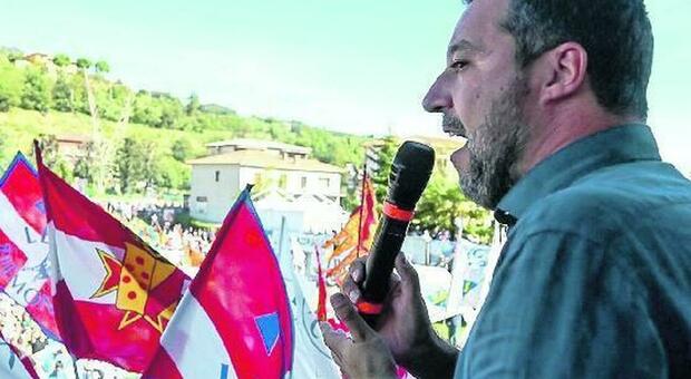 Salvini, l'incubo flop: «Via il canone Rai». Ritorno a Pontida con il timore di finire al 10%