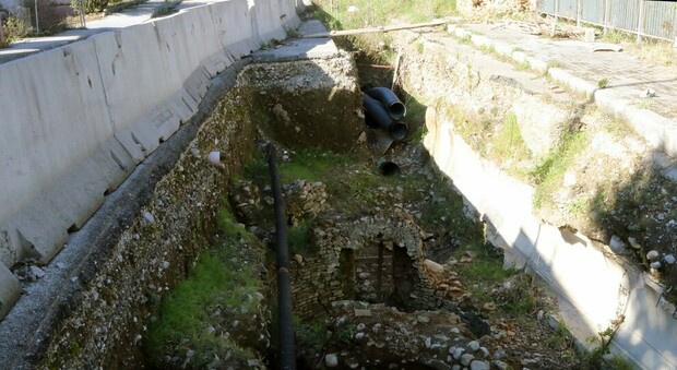 Benevento, dal cantiere a Santa Clementina spunta una necropoli romana