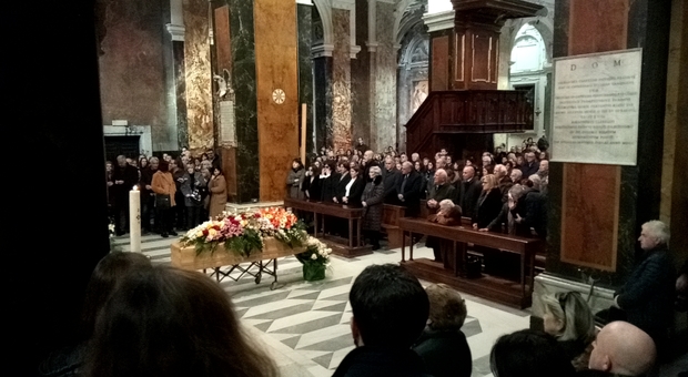 In Cattedrale i funerali del dottor Felice Patacchiola, la moglie Monica ha ringraziato tutti per la vicinanza
