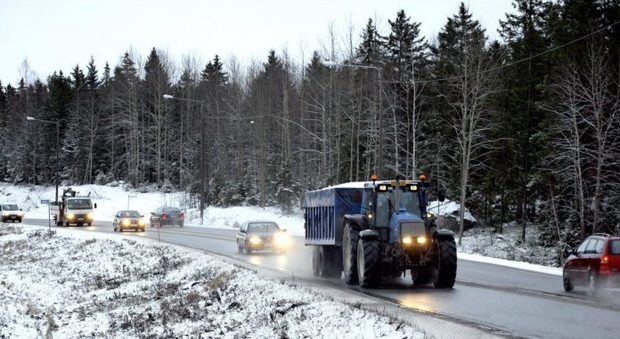 Finlandia, scontro tra treno e veicolo militare: diversi morti