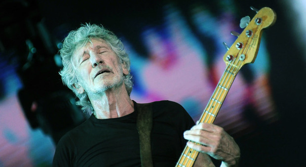 Roger Waters, l'urlo ribelle scuote il Circo Massimo: 45 mila fan