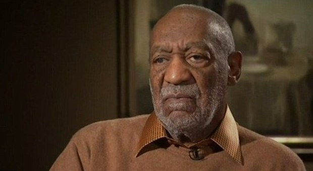 Bill Cosby accusato di stupro, le pressioni sul giornalista: "Tagliate l'intervista"