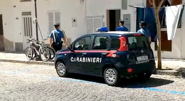 Napoli, spaccio di droga a Forio d'Ischia: arrestato pusher 47enne