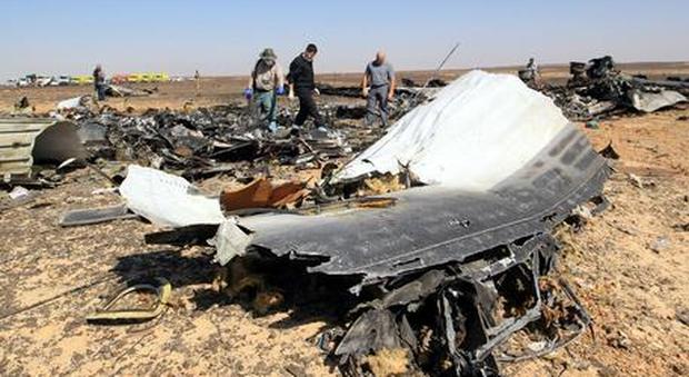 Aereo russo esploso in volo in Egitto, Mosca: «Sappiamo chi è stato»