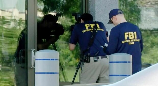 Usa, tenta di entrare nella sede dell'Fbi: uomo armato ucciso dalla polizia Chi era