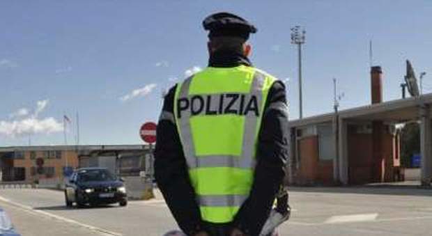 Non poteva rientrare in Italia fino al 2025: arrestato pluripregiudicato