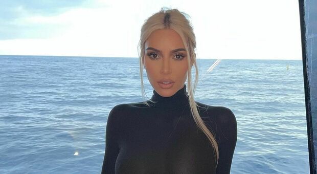 Kim Kardashian e i ritocchini: «Niente filler, solo del botox» (ma il medico la smentisce)