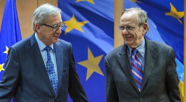 Juncker e Padoan (ansa)