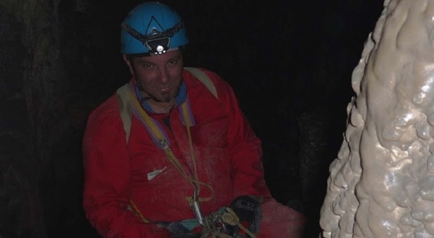Malore fatale nella grotta, lo speleologo Mirko Madolini muore a Rieti: aveva 55 anni
