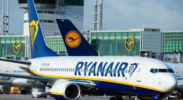 Ryanair, aereo sequestrato prima del decollo: 149 passeggeri infuriati e costretti a scendere