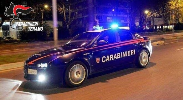 Risse, furti, inseguimenti da Far West: controlli e raffica di denunce dei carabinieri