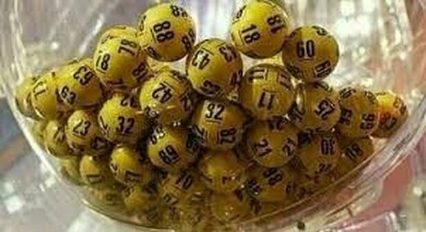 Lotto, SuperEnalotto e 10eLotto: estrazione dei numeri vincenti di oggi 3 maggio 202. Ecco le quote