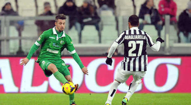 Coppa Italia, la Juve schiaccia l'Avellino 3-0. I bianconeri passano ai quarti