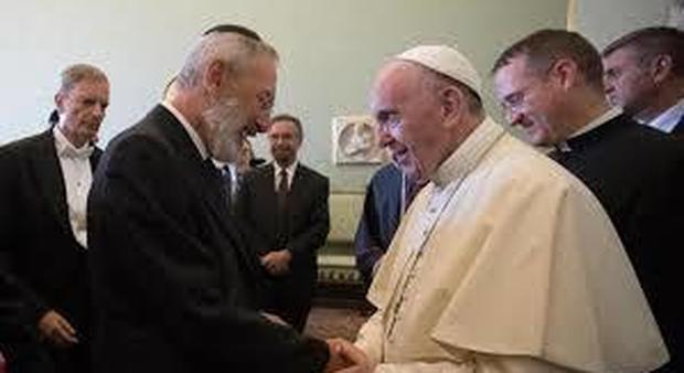 Papa Francesco ricorda il rastrellamento del ghetto ebraico e mette in guardia: l'antisemitismo è ancora presente