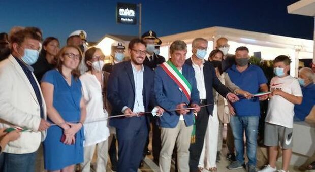 I sindaci Nicola Barbieri e Massimo Seri all'inaugurazione della pista ciclabile di Ponte Sasso