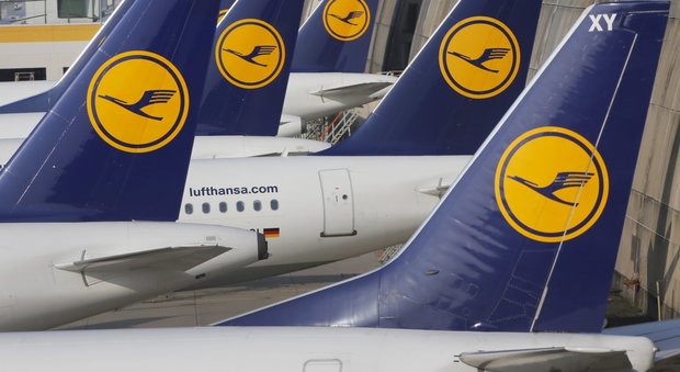 Lufthansa, mercoledì si ferma per sciopero: stop a 876 voli