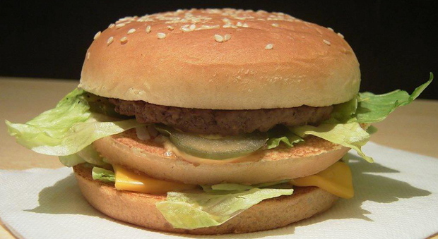 Latitante incastrato da un hamburger