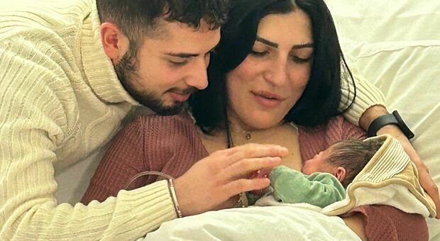 Primi nati 2024, da Valerio a Elisa: ecco i figli del nuovo anno. Un papà assiste al parto dall'Argentina