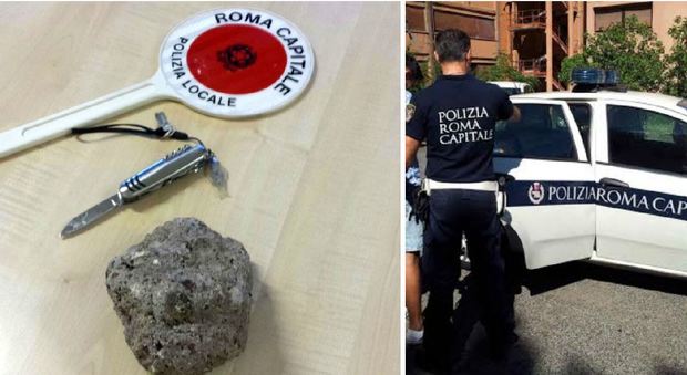 Roma, paura al Colosseo: giovane minaccia con pietre i passanti e ferisce due vigili