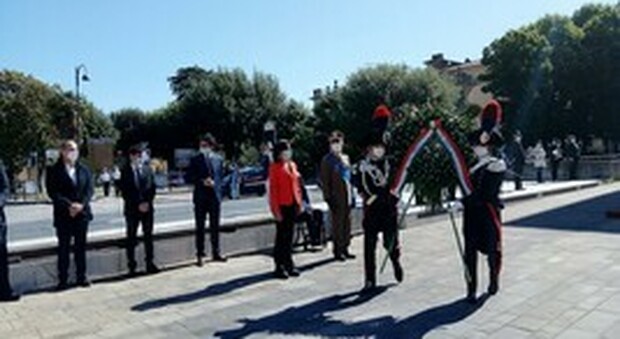 Festa della Repubblica, cerimonia in piazza Mazzini. In prefettura la consegna di sette benemerenze
