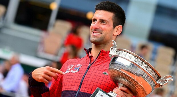 Roland Garros, Djokovic domina Ruud e vince il suo 23esimo slam