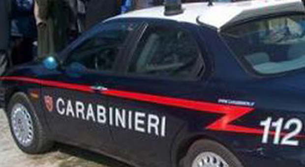 Violenza su un'anziana: indagini dei carabinieri (archivio)
