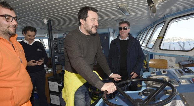 Caso Diciotti, Salvini: «Tutti sulla stessa barca, il giudizio del Parlamento anche per Conte e Di Maio»