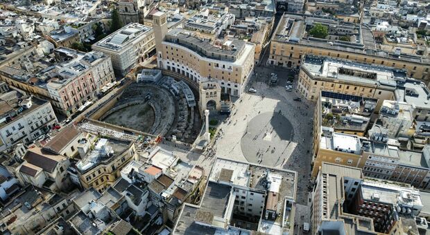 Lecce, cosa ne pensano turisti e residenti della pedonalizzazione di via XXV luglio? Il reportage tra la gente