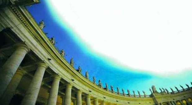 San Pietro, il colonnato torna a splendere: a marzo termina il restyling del capolavoro del Bernini